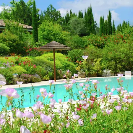 Luxurious In With Private Swimming Pool Дом отдыха Montelupone